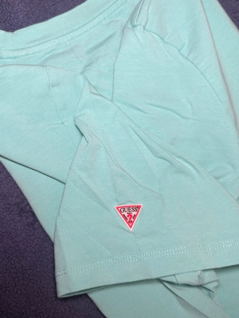 GUESS Men's Mint Green Logo Short Sleeve T-Shirt - Picture 7 of 7